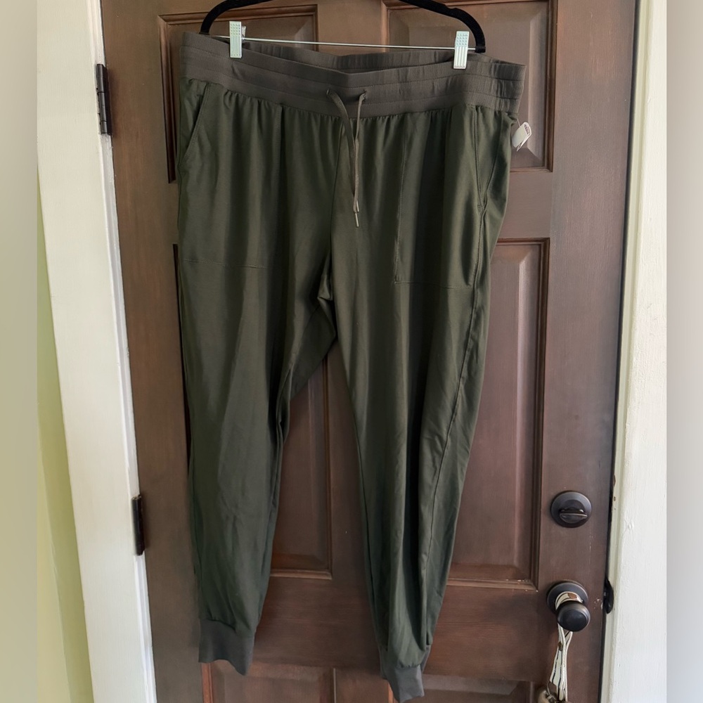 Zella Olive Green Women’s joggers, 2X